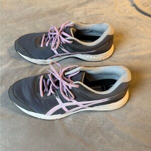 Asics Women's Gel-Contend 6 Gray and Lavender Sneakers size 11 gently used shoes